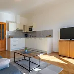 Weber By Interhome *